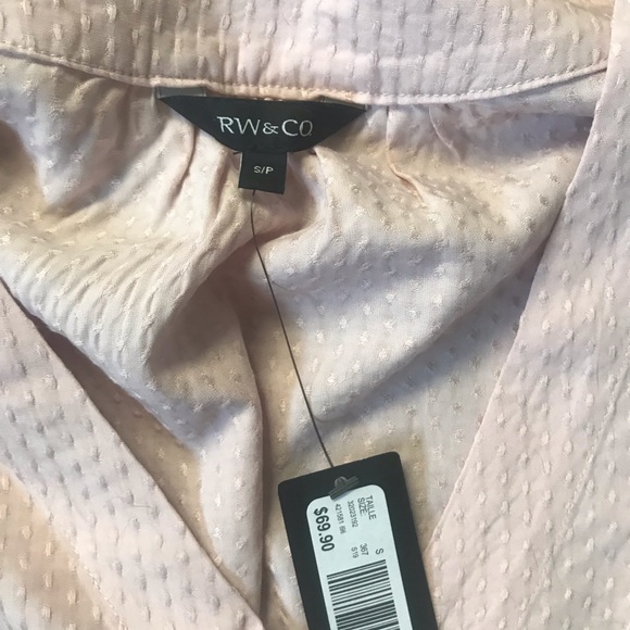 NWT RW&Co button up blouse. - Picture 2 of 4